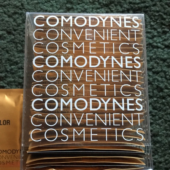 New Comodynes Self Tanning Towelette Dispenser from Spain nipple pasties - Picture 3 of 11